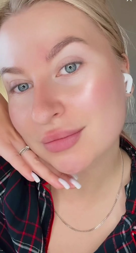 Reveal the mask glow.
